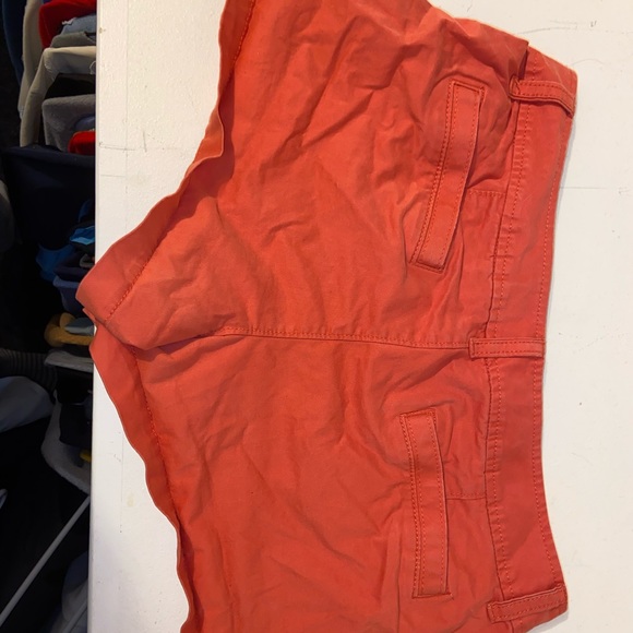 Old Navy Peach Jean Shorts - Picture 2 of 2